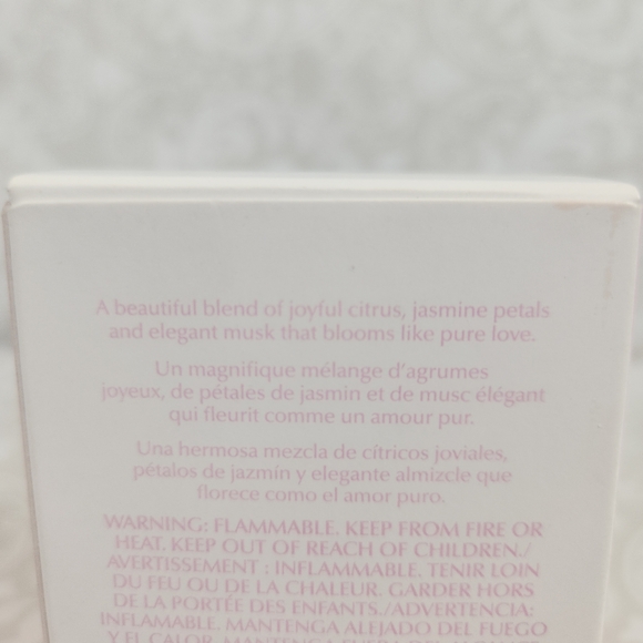 Avon Amore Eau De Parfum Spray - Picture 3 of 5